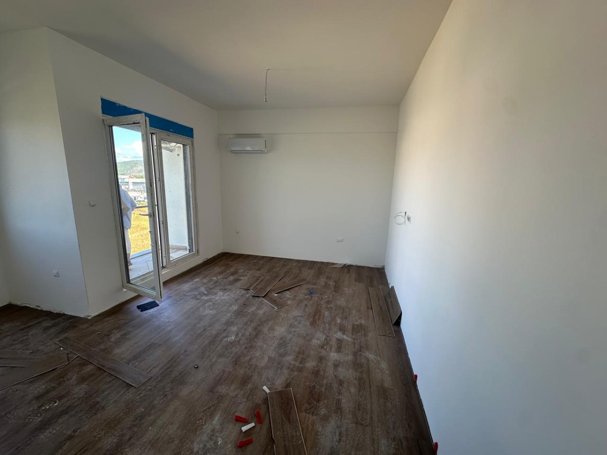 Prodaje se jednosoban stan u izgradnji na Zabjelu , Podgorica 